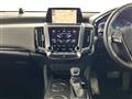 2019 Toyota Crown Hybrid