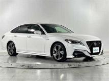 2019 Toyota Crown Hybrid