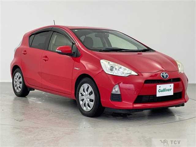 2013 Toyota AQUA