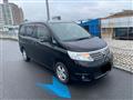 2008 Nissan Serena