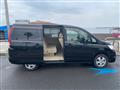 2008 Nissan Serena