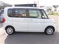 2016 Daihatsu Tanto