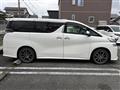 2017 Toyota Vellfire