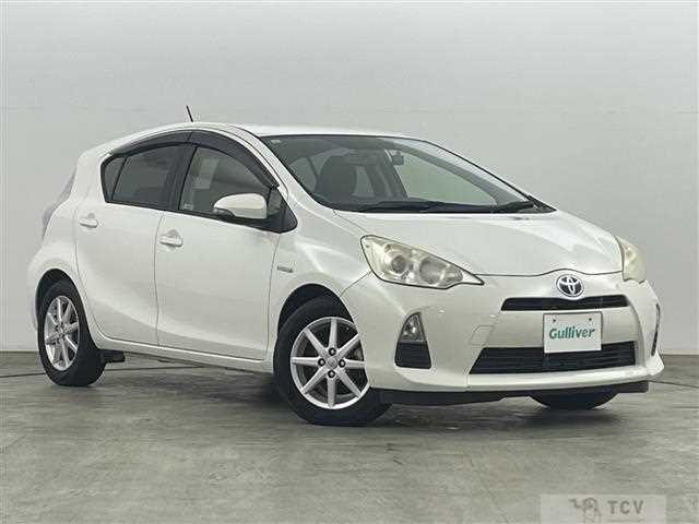 2013 Toyota AQUA