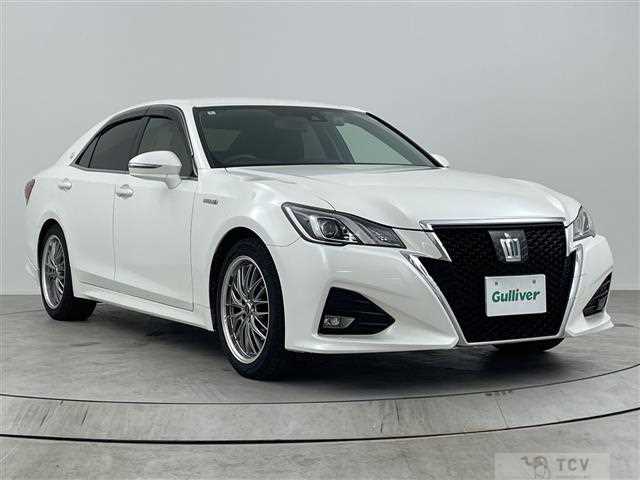 2017 Toyota Crown Hybrid