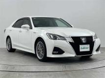 2017 Toyota Crown Hybrid