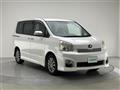 2013 Toyota Voxy