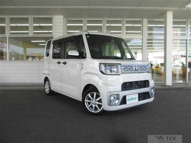 2015 Toyota PIXIS MEGA