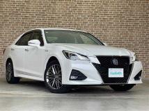 2017 Toyota Crown Hybrid