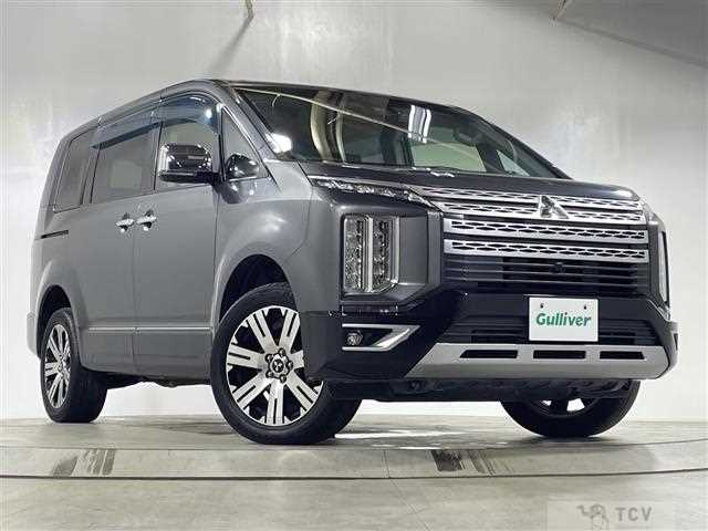 2019 Mitsubishi Delica D5