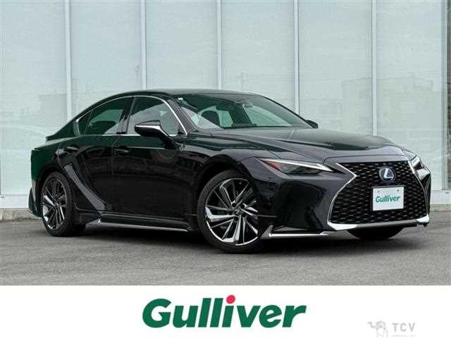 2021 Lexus IS