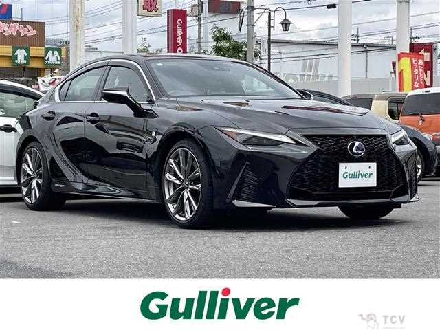 2021 Lexus IS