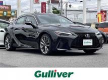 2021 Lexus IS