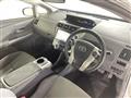 2013 Toyota PRIUS α