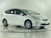 2013 Toyota PRIUS α