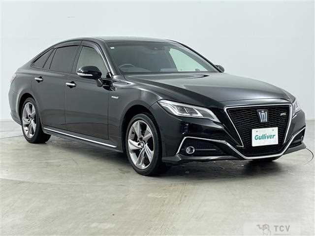 2018 Toyota Crown Hybrid
