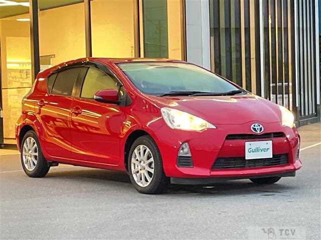 2013 Toyota AQUA
