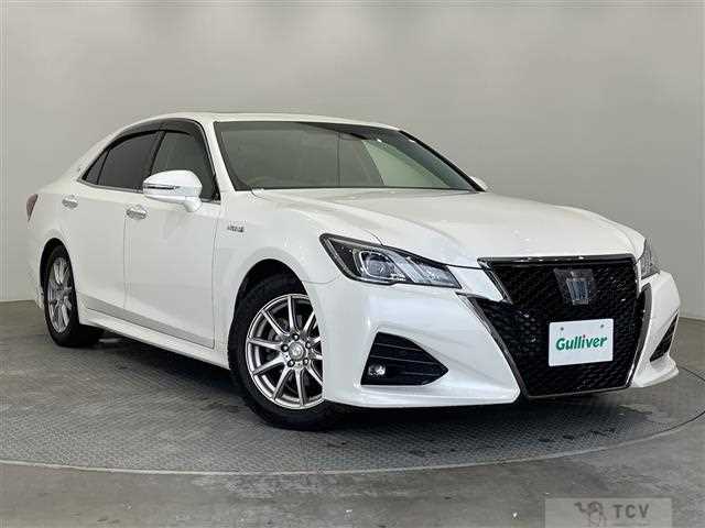 2018 Toyota Crown Hybrid