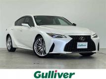 2023 Lexus IS