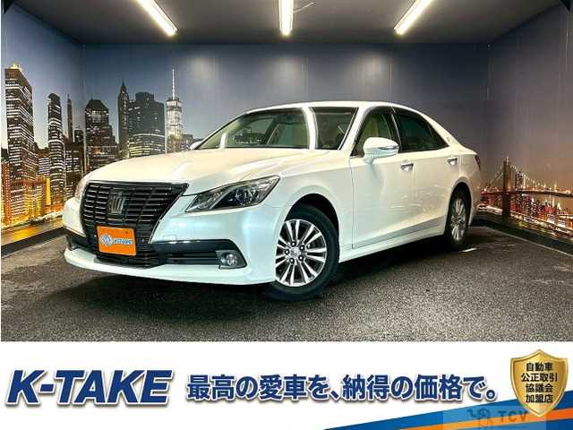 2014 Toyota Crown