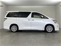 2013 Toyota Vellfire