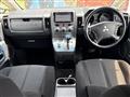 2013 Mitsubishi Delica D5