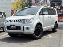 2013 Mitsubishi Delica D5