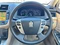 2010 Toyota Crown Hybrid