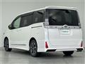 2017 Toyota Voxy