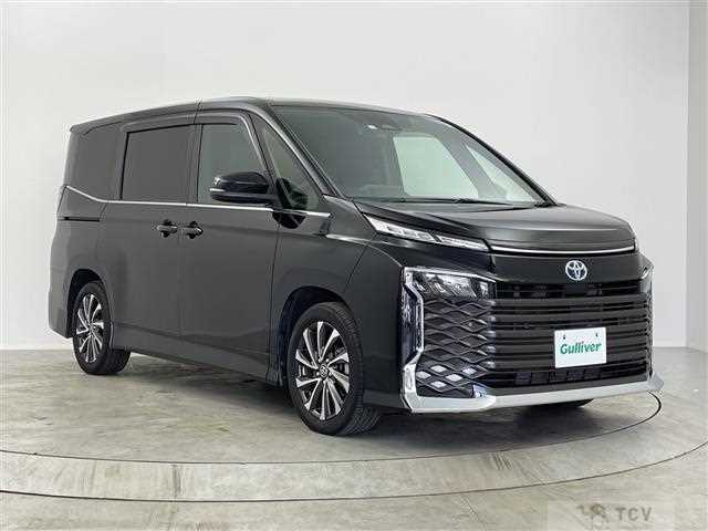 2023 Toyota Voxy