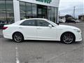 2014 Toyota Crown Hybrid