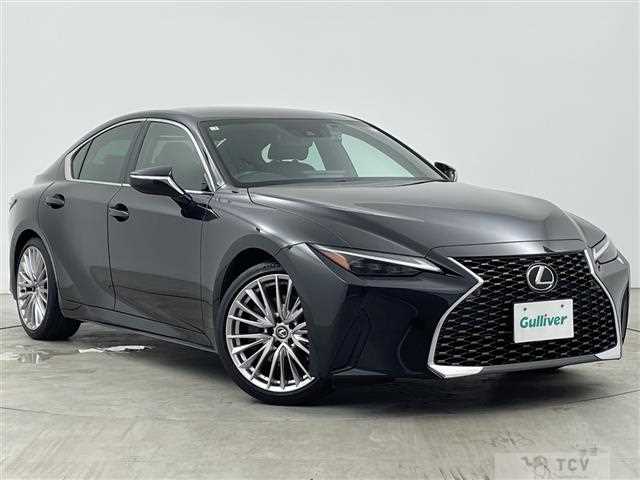 2023 Lexus IS