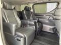 2018 Toyota Alphard Hybrid