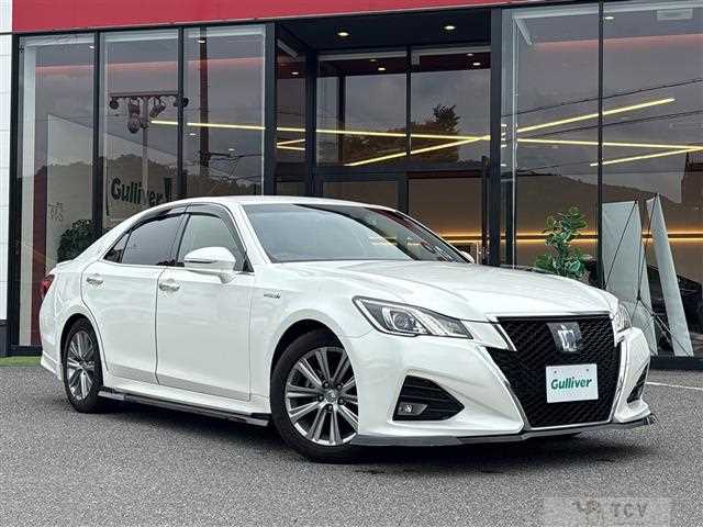 2016 Toyota Crown Hybrid