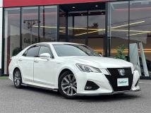 2016 Toyota Crown Hybrid
