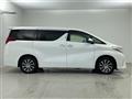 2017 Toyota Alphard Hybrid