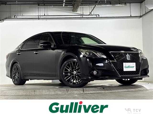 2014 Toyota Crown Hybrid