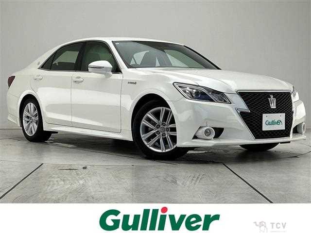 2014 Toyota Crown Hybrid