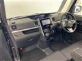 2018 Daihatsu Tanto