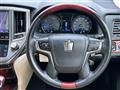 2013 Toyota Crown Majesta