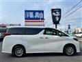 2023 Toyota Alphard Hybrid
