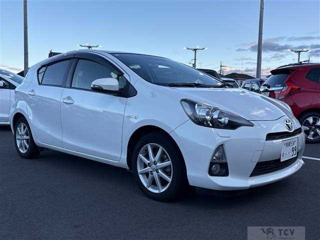 2013 Toyota AQUA