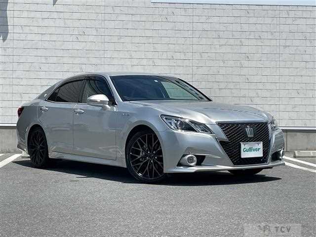 2013 Toyota Crown Hybrid