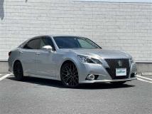 2013 Toyota Crown Hybrid
