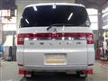 2011 Mitsubishi Delica D5