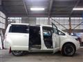 2011 Mitsubishi Delica D5