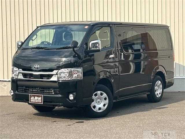 2022 Toyota Hiace Van