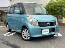 2011 Nissan ROOX