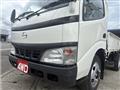2005 Hino Dutro