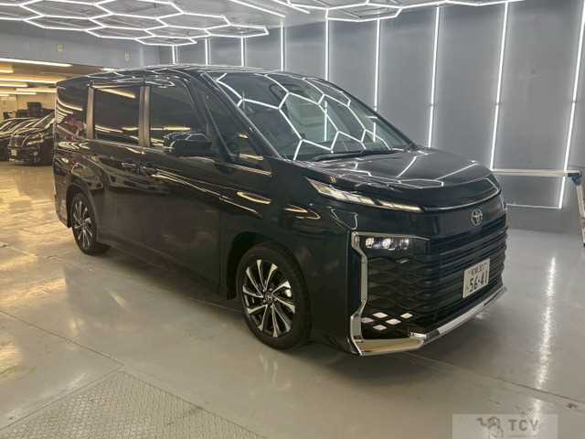 2024 Toyota Voxy
